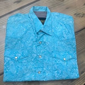 Men’s pearl snap long sleeved shirt